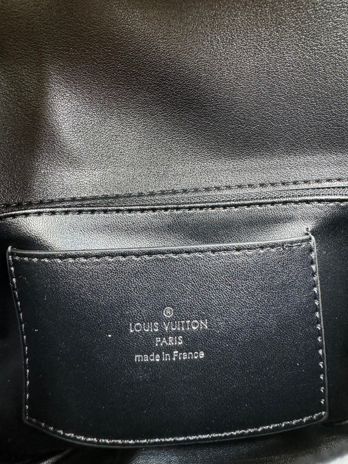 พร้อมส่ง 3 สี LV Twist Bag 24cm / LV GO-14 กระเป๋าหนังบุนวมอันเป็นเอกลักษณ์ของเมซง เกรดออริจินอล 1:1 สลับแท้ ภาพถ่ายจากงานขายจริง