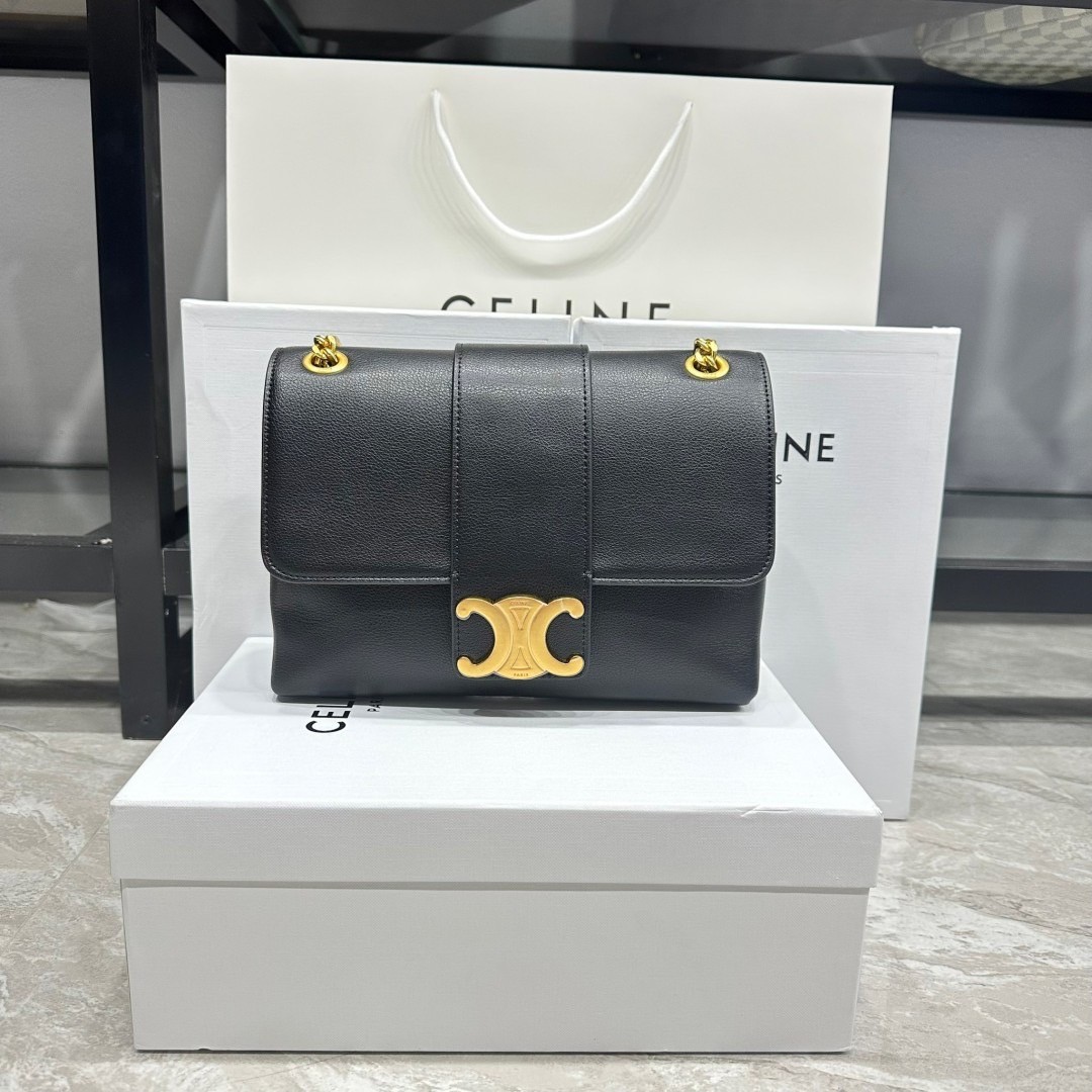 CELINE MEDIUM VICTOIRE BAG IN TRIOMPHE CANVAS 3 สี พร้อมส่ง เกรดออริจินอล สลับแท้ ใช้งานต่างประเทศได้ งานสวยตามรูป ภาพถ่ายจากงานขายจริง