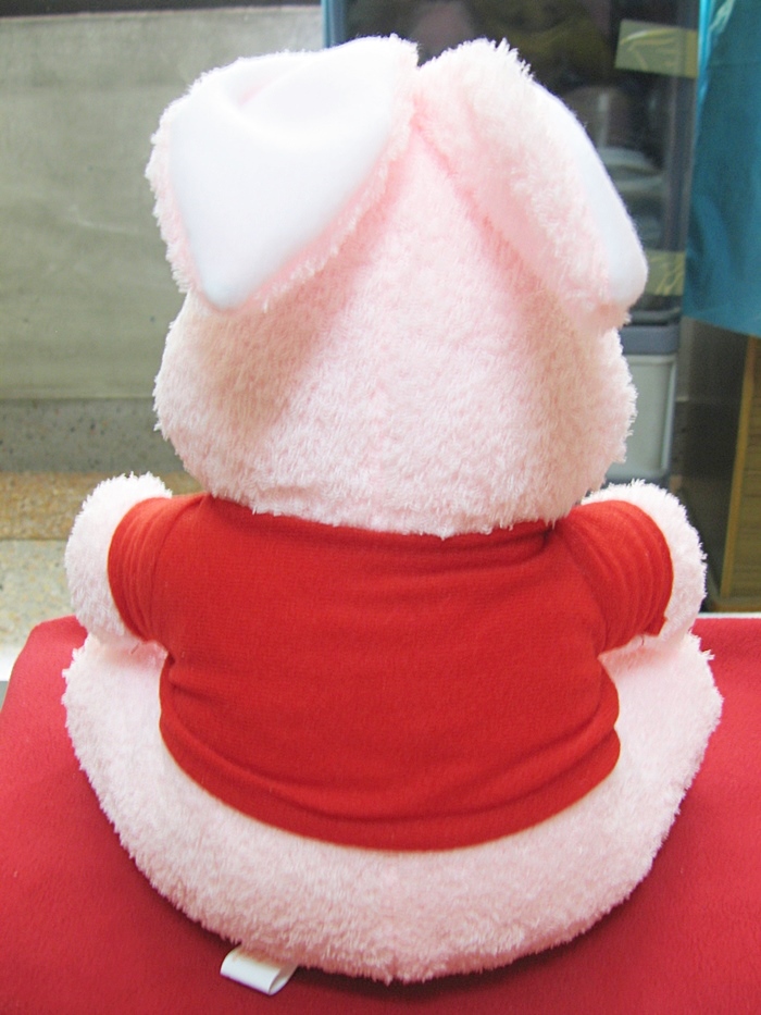 สินค้าหมดค่ะ ตุ๊กตากระต่ายสีชมพู TOSHIBA ค่ะ