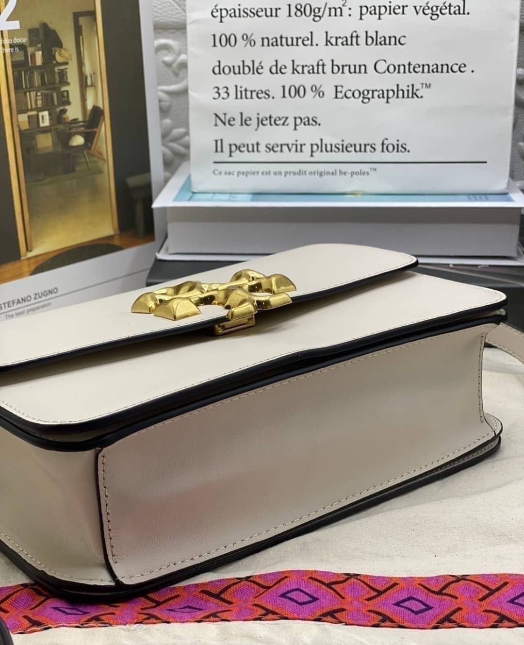 Tory Burch 75003 Eleanor Medium Convertible Shoulder Bag พร้อมส่งที่ไทย อีกรุ่นที่น่าครอบครองมากๆค่ะ กระเป๋าสะพายข้างและทบสายเป็นคล้องไหล่ได้ หนังแท้ชั้นดี ใช้ได้กับทุกๆโอกาส ห้ามพลาด ก่อนหมดนะคะ!!