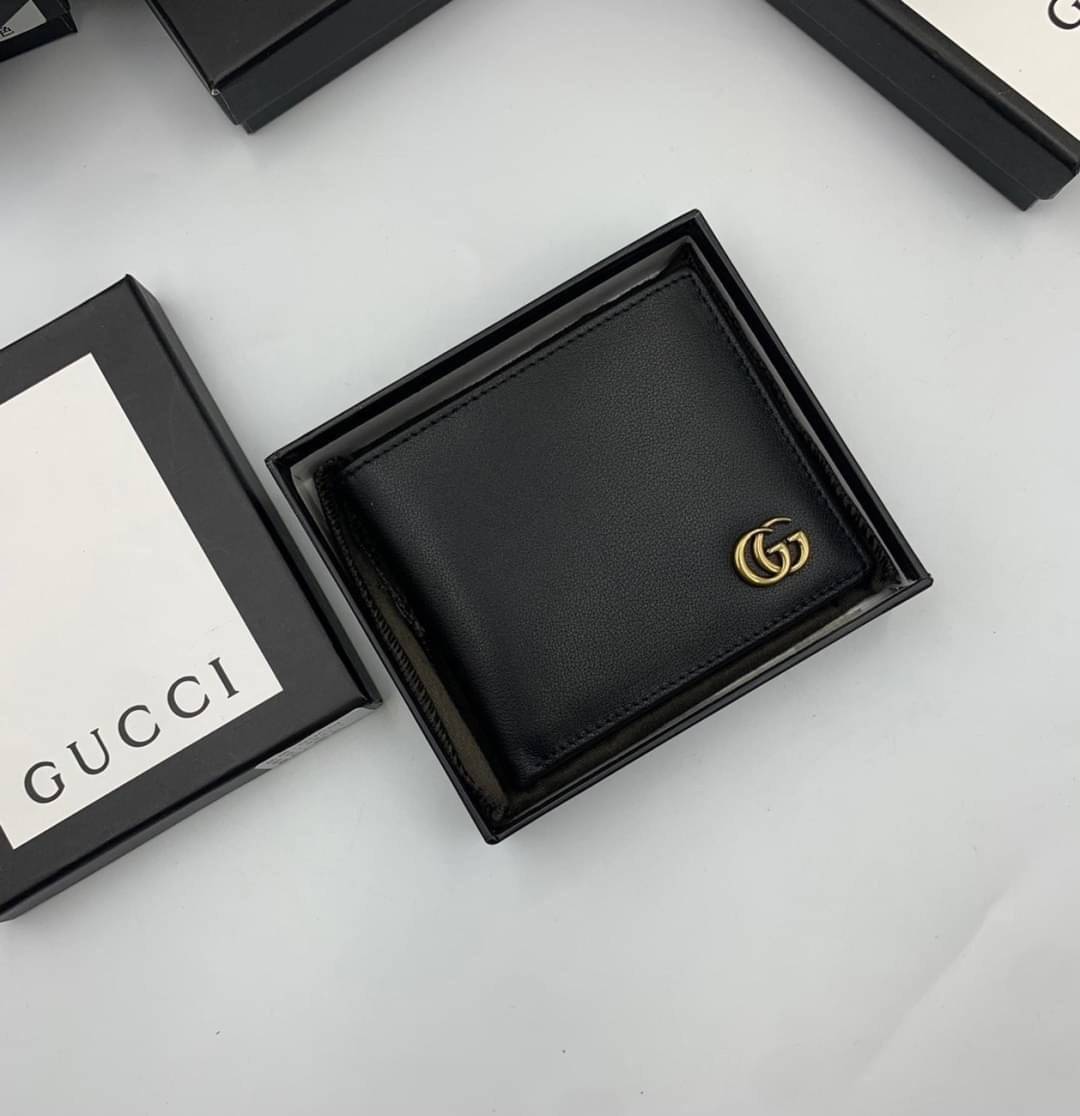 หนังแท้ GUCCI GG Marmont leather bi-fold wallet / GUCCI BLACK ANIMALIER BEE WALLET / GUCCI Men Wallet พร้อมส่งที่ไทย กระเป๋าสตางค์ 2 พับ รุ่นคลาสสิกได้ทุกยุคสมัย งานหนังแท้ทั้งใบ พร้อมส่งที่ไทย ภาพสินค้าถ่ายจากงานขายจริง ใช้งานต่างประเทศได้
