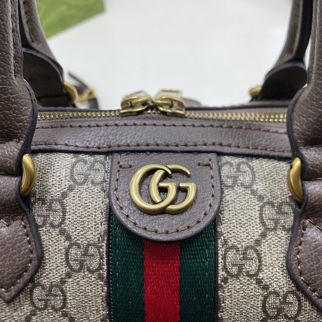 GUCCI GG Ophidia small top handle bag กระเป๋าถือทรงหมอนสวยคลาสสิค ดีไซน์แถบคาดโดดเด่น สวย หรู หูจับในตัวใช้สะดวก