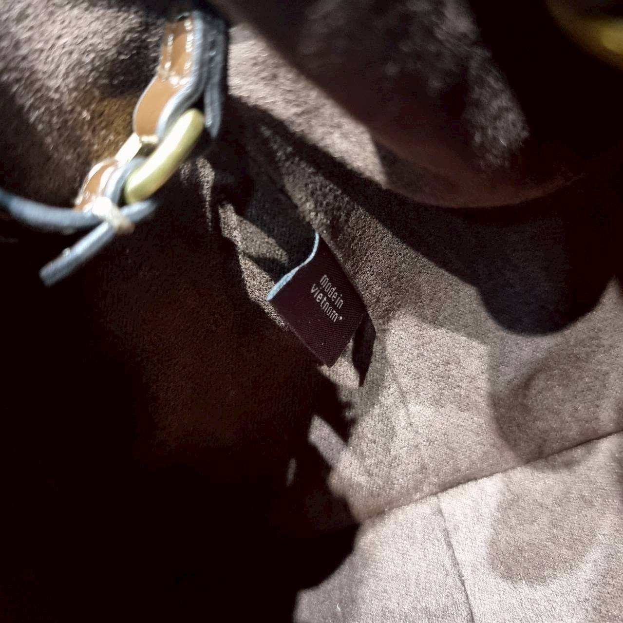 ORI หนังแท้ | Coach Empire carryall bag กระเป๋าสะพายทรงโฮโบ รุ่นใหม่ล่าสุดมาแรงมากๆ จึ้งสุดๆ ดีไซน์เฉี่ยว เก๋ สะพายไปคาเฟ่ ไปเที่ยวถ่ายรูปสวยๆ คือเหมาะสุดๆ