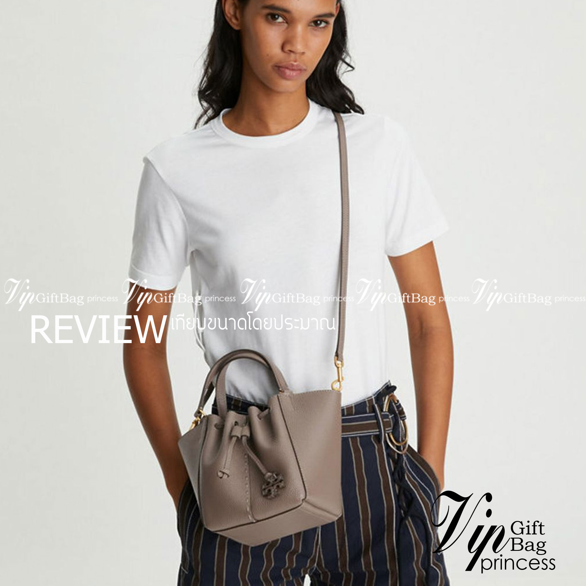 TORY BURCH MCGRAW DRAGONFLY MINI SATCHEL ((90474)) พร้อมส่งที่ไทย แนะนำต้องมีติดตัว สวยมากๆ! กระเป๋าหิ้วหรือสะพายข้างได้ หนังแกะนิ่มสวย อย่างดีเลยค่ะ ดีเทลด้านหน้าแบบหูรูด ปากกระเป๋าเปิดปิดแบบกระดุมแปลก ภายในโล่งกว้าง ใส่ของได้ครบครันหายห่วงค่ะ; มีช่องให้