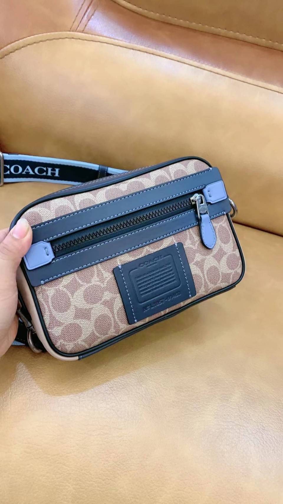 OUTLET 】Coach Mens 91460 camera bag slingbag พร้อมส่งที่ไทย