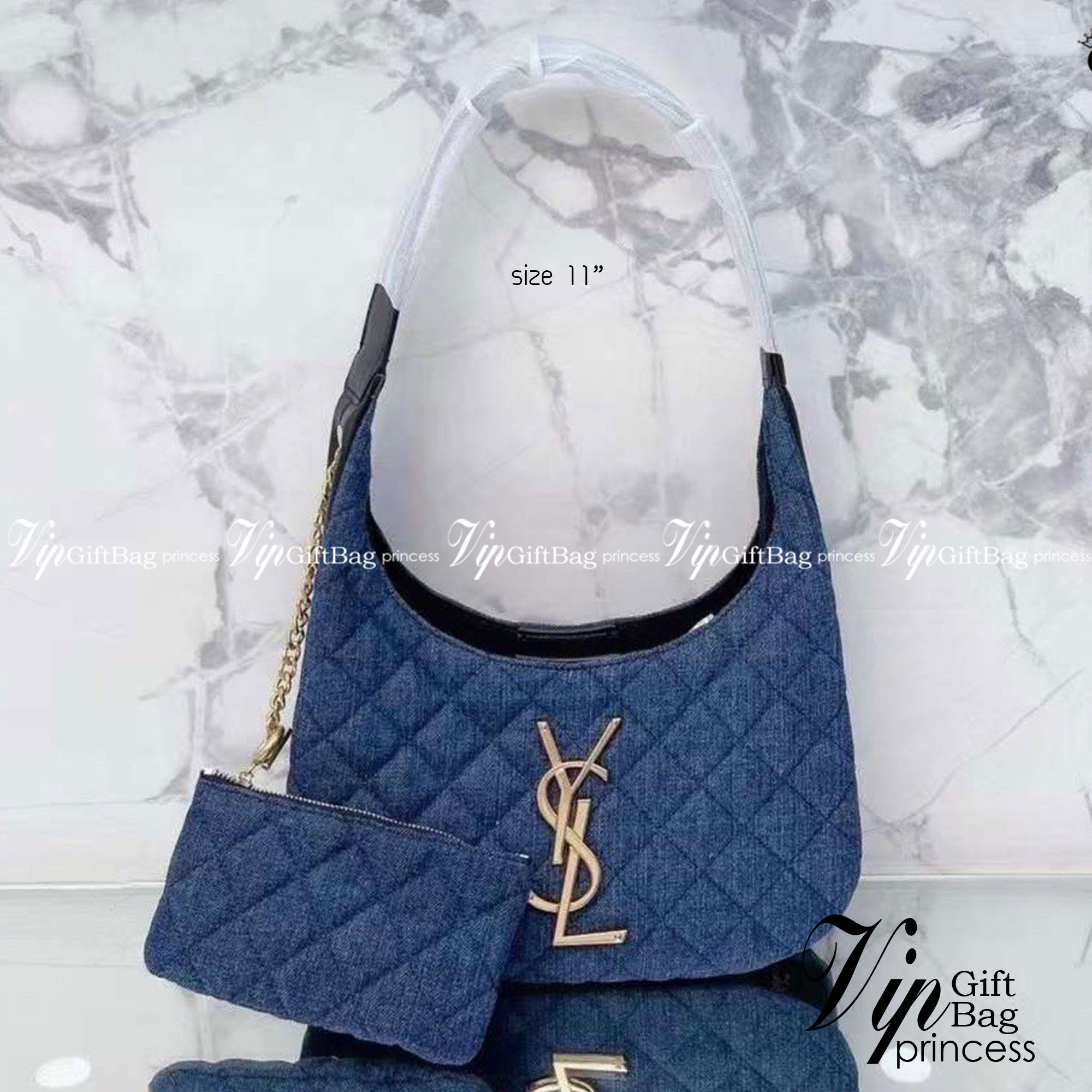 YSL Icare Maxi Shopping Bag In Quilted Lambskin 11" / YSL Icare Maxi Denim กระเป๋าสะพายขนาดกะทัดรัด มาพร้อมใบเล็ก หนังบุเย็บลายตาข่าย (Quilted Bag) ดีไซน์โฉบเฉี่ยวกว่าหลายระดับด้วยการประดับฮาร์ดแวร์ทองเหลืองในตัวอักษร Y.S.L สะดุดตา มอบสไตล์เรียบง่ายแ