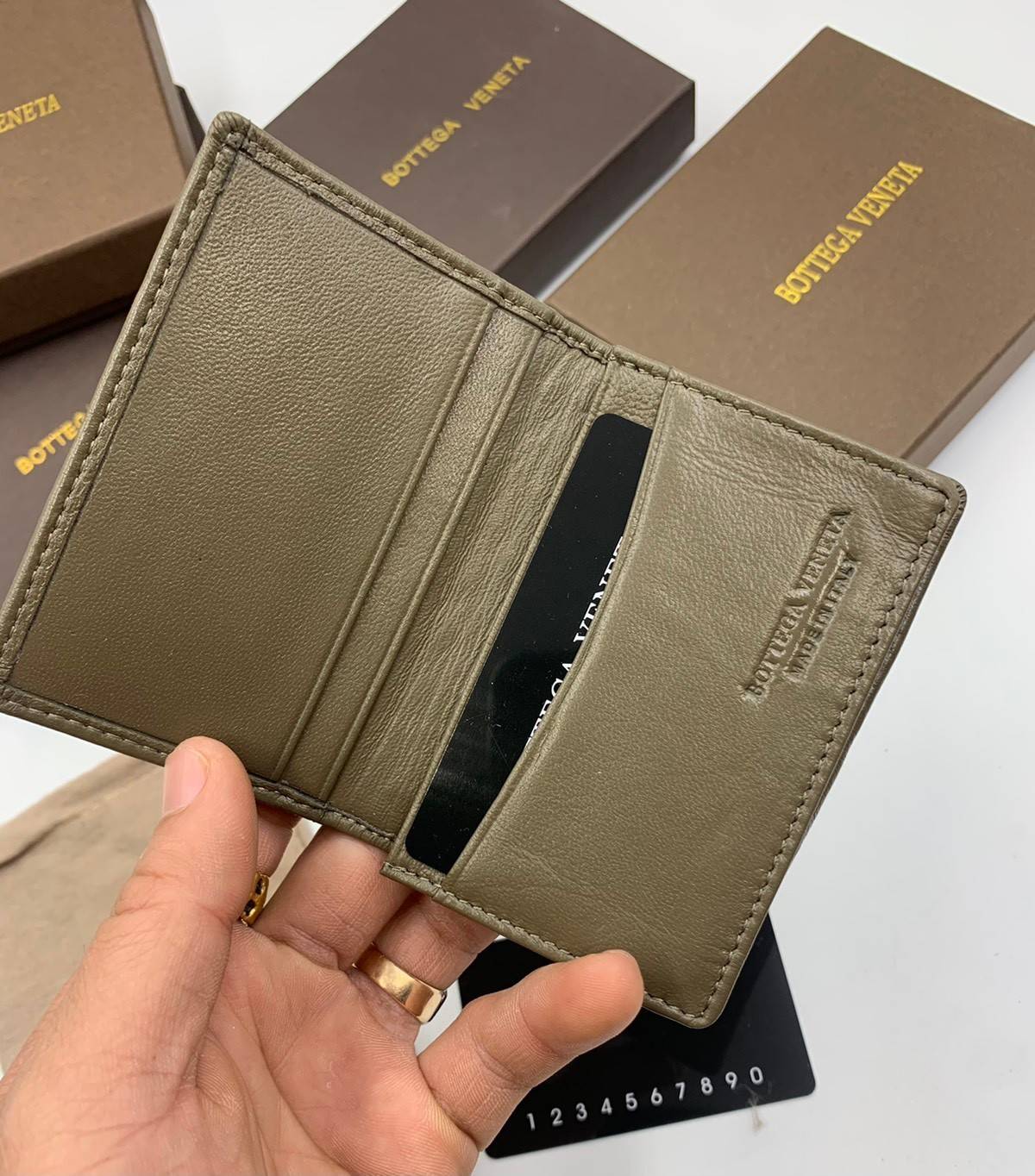 พรีเมี่ยมกิ๊ฟแท้ 100% 】หนังแท้ B ottega V eneta BI-FOLD MEN WALLET