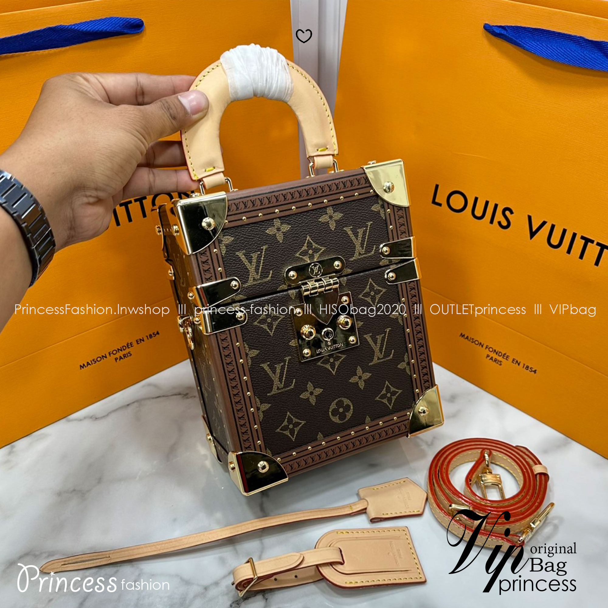 ORI หนังแท้ | LV Camera Box S-lock Monogram canvas กระเป๋าสะพายทรงกล่องดีไซน์ขนาดเล็กพกพาสนุก คอลเลกชัน Fall-Winter 2022 เปี่ยมไปด้วยพลังและหรูหรา