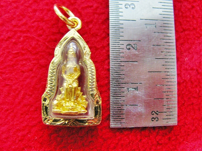 สินค้าหมดค่ะ จี้พระประจำวันเกิดวันพุธกลางคืน ปางป่าเลไลย์ เนื้อทองเลี่ยมทองไมครอนพร้อมใบคาถาค่ะ