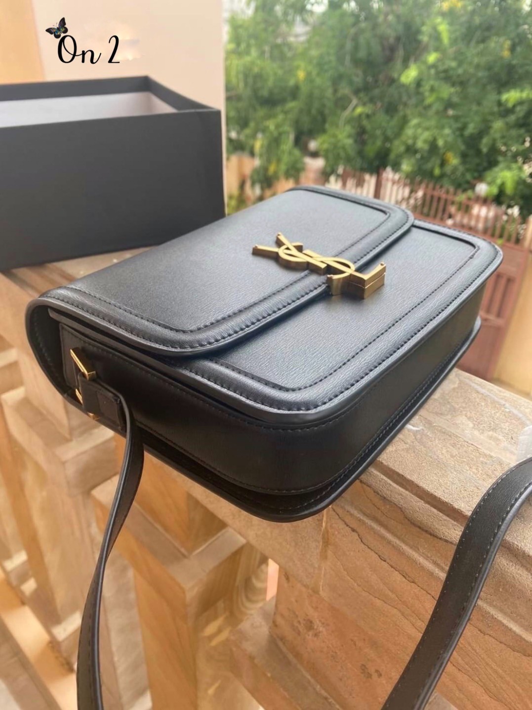 ไอเท็มขึ้นแท่น the best seller!! YSL SOLFERINO SATCHEL LEATHER / YSL crossbody bag กระเป๋าสะพายข้าง โลโก้โดดเด่น ดีเทลดูแพงด้วยตัวล็อค ใช้งานง่าย แน่นหนา งานหนังสวยเต็มใบ ภายในเป็นช่องโล่ง ใส่ของสำคัญได้เลยสบายๆ สายสะพายครอส ปรับใช้ได้ตามตัว ใบจริงสวยคม ร