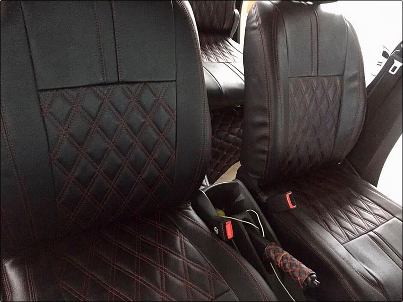 ชุดหุ้มเบาะรถยนต์AVANZA หนังPVC เกรดA เข้ารูป สีดำด้ายแดง