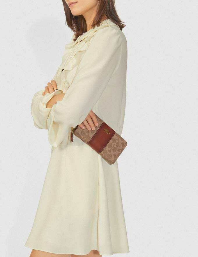 ของแท้ 💯% COACH 31546 ACCORDION ZIP WALLET IN COLORBLOCK SIGNATURE CANVAS กระเป๋าสตางค์ใบยาวรุ่นขายดี!! ขายหมดทุกสี!! 🔥🔥 สาวๆต้องยกให้เป็นไอเท็มที่ขาดไม่ได้เลยน้า วัสดุหนังแคนวาสเคลือบ ภายในเป็นหนังแท้ เปิด-ปิดด้วยซิปรอบ ใส่บัตรได้