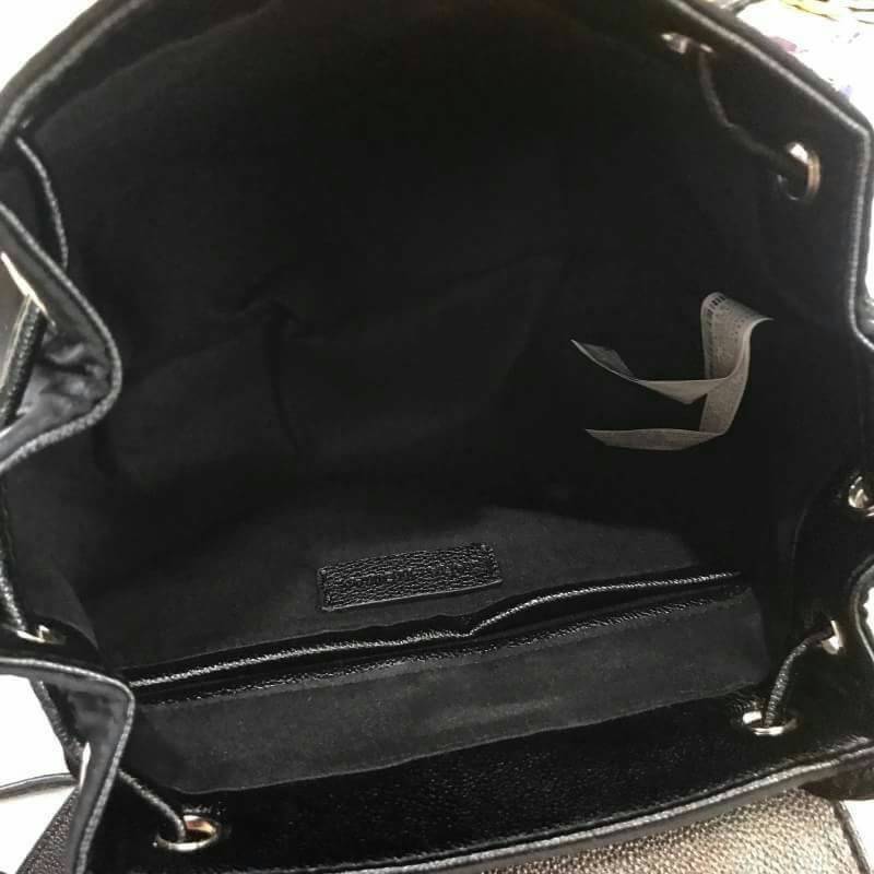 ZARA GAM DETAIL BLACK BACKPACK 2017 กระเป๋าเป้สีดำ ขนาดกำลังน่ารัก ด้านหน้าประดับเพชร และ crystal เพิ่มความ สวยหรู Diamante collection เปิดปิด ด้วยล็อคบิด ภายในมีโลโก้ และช่องใส่ของ พร้อมสายสะพาย โซ่ต่อหนัง ปรับระดับได้ ตัวจริงสวยหรูดูดีเข้าได้กับทุกชุดค่