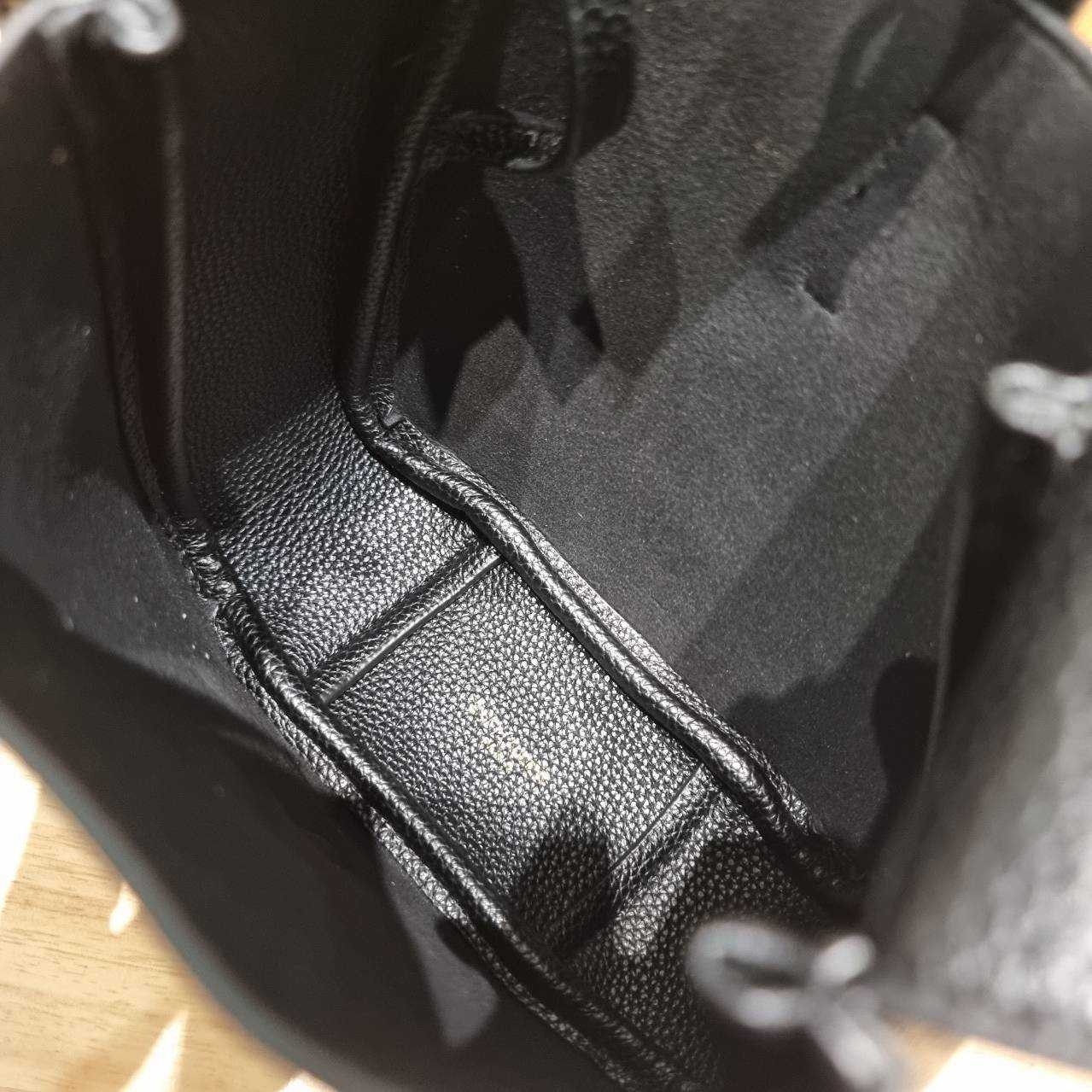 MINI YSL LE 5 À 7 SOFT BABY IN SMOOTH LEATHER กระเป๋าสะพายทรงโฮโบ ขนาดใหม่ baby สวยฟาด ดาเมจคือร้อนฉ่าสุดๆ! ดีไซน์สุดคลาสสิค ควรมีที่สุดค่า เกรดออริ 1:1 ใช้งานต่างประเทศได้