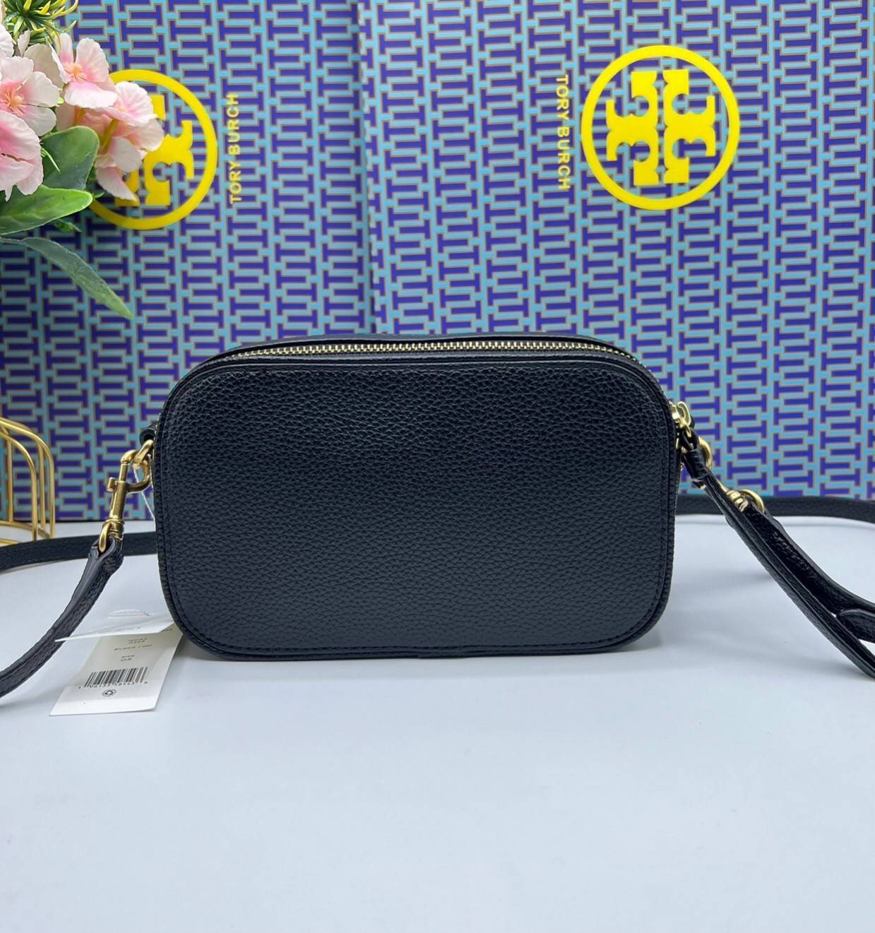 TORY BURCH Miller Mini Crossbody Bag / TORY CAMERA BAG / TORY BAG พร้อมส่ง 5 สี กระเป๋าสะพายใบเล็กมินิมอลในรูปทรงใหม่ที่คล่องตัว