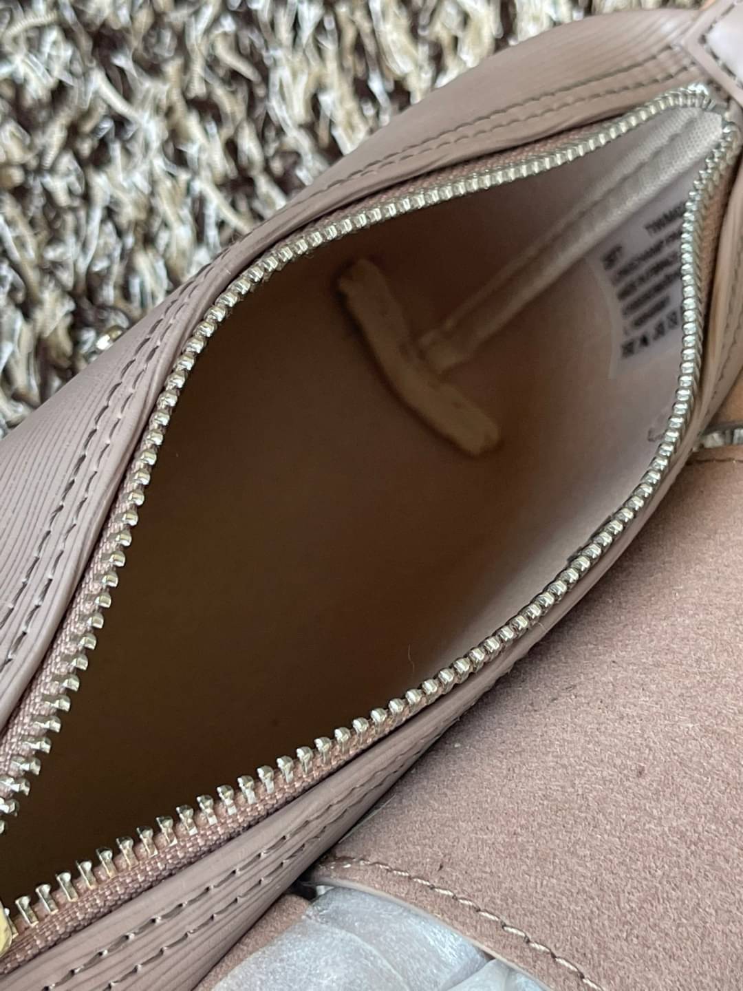 LONGCHAMP LE PLIAGE CITY POUCH WITH HANDLE Taupe - Canvas (ไม่มีสายยาว) กระเป๋าเครื่องสำอางแบบมีซิปพร้อมหูหิ้วใบนี้เหมาะสำหรับการจัดระเบียบกระเป๋าของคุณ