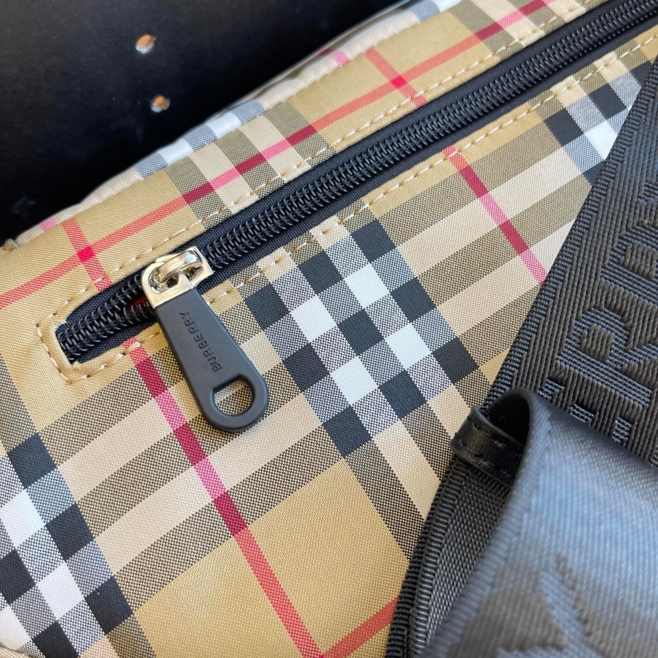 Burberry Vintage Check Sonny Belt Bag / BURBERRY FRAGRANCES BELT BAG กระเป๋าคาดเอว คาดอกแบบ UNISEX ใช้ได้ทุกเพศ ลายวินเทจตามแบบฉบับของแบรนด์
