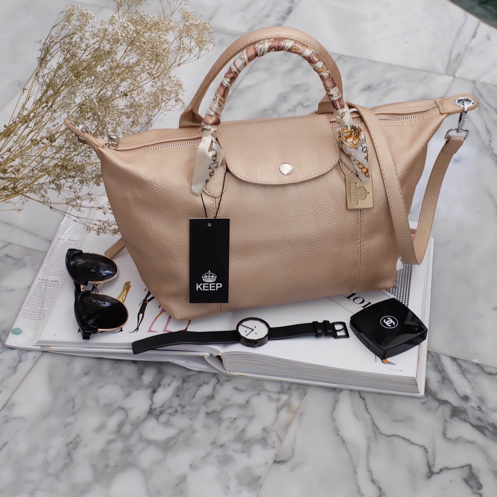 สีมาใหม่ค่า 🐼New arrival! KEEP ทรง longchamp รุ่น Duo Sister - สี luxury gold สวย หรู นำโชครับตรุษจีนเลยค่า ตัวกระเป๋าหนังแกะสังเคราะห์ ลายหนังสวยมากๆคะ นิ่ม สุดๆ รุ่นนี้ จะมี 2 ขนาด คือ mini และ basic ไซด์