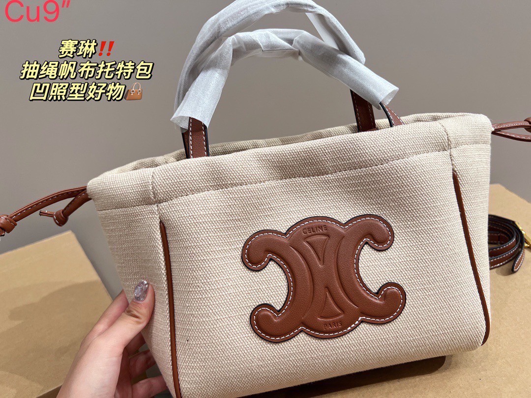 CELINE Horizontal Cabas Canvas / CELINE TOTE BAG กระเป๋าทรงโท้ทกำลังมาแรง ขนาดและดีไซน์ทรงสี่เหลี่ยมผืนผ้า สามารถใส่ของได้เยอะและนำมาใช้ได้ทั้งไปทำงานหรือไปช้อปปิ้งได้ แมทช์กับเสื้อผ้าได้ง่าย เรียกได้ว่าคุ้มค่าคุ้มราคาสุดๆ