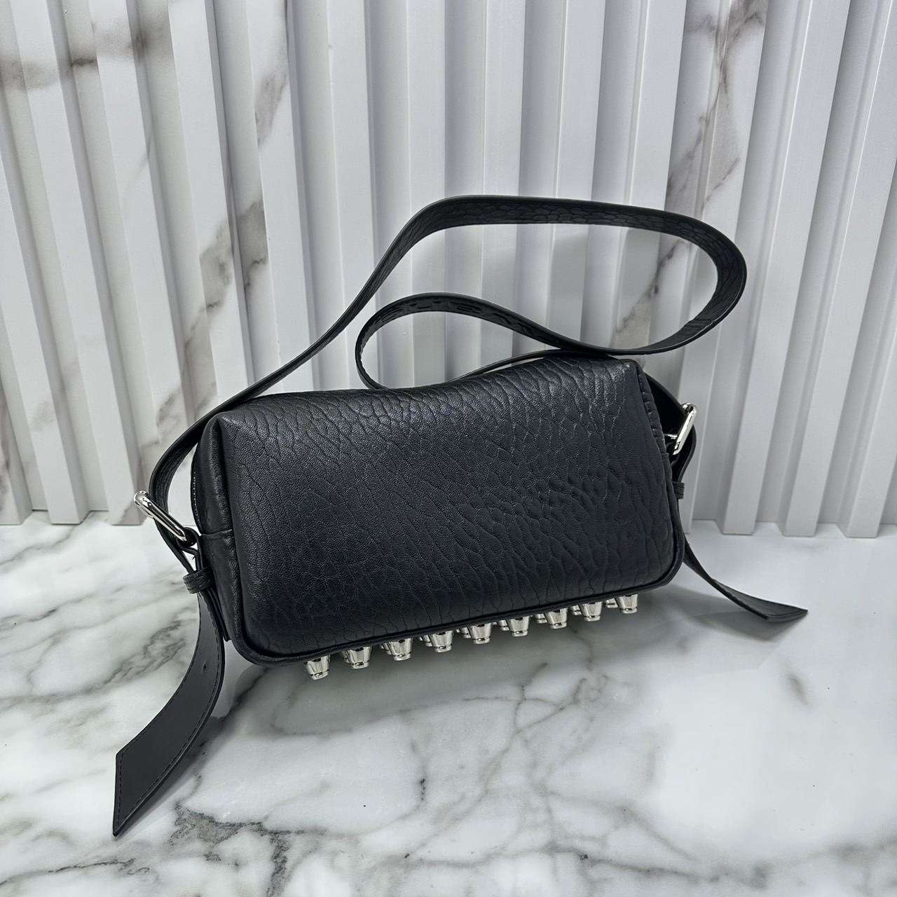 Alexander Wang Small Ricco Pebbled Bag / Ricco Bag กระเป๋าสุดเท่แฝงความหรูดูรวยต้องแบรนด์นี้เลยค่ะ งานหนังสวยดีไซส์ทันสมัย เกรดออริ 1:1