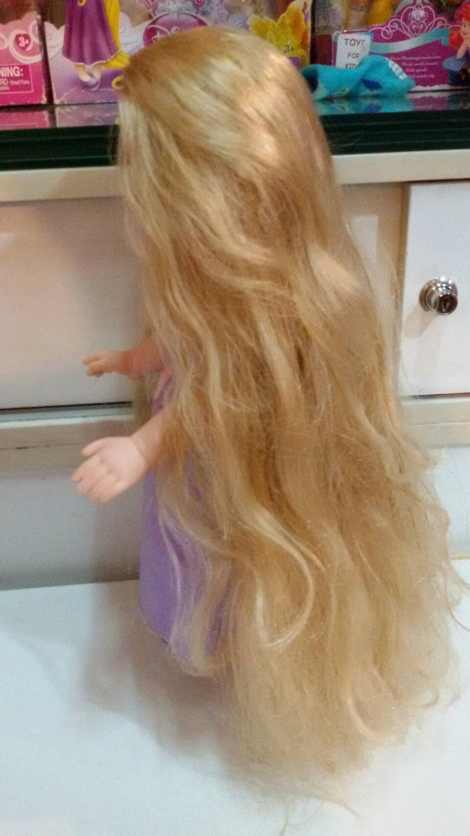 ตุ๊กตา Disney Princess Rapunzel Toddler Doll ( Hair light up) มือสองสภาพดีค่ะ