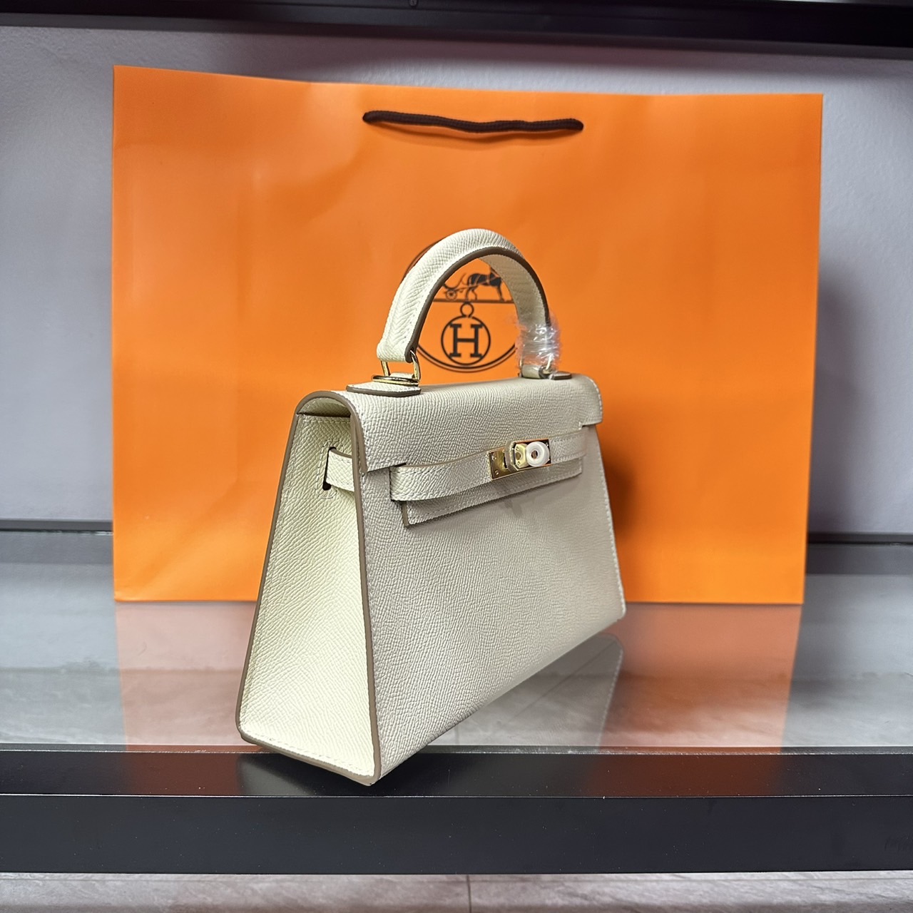 ORI หนังแท้ | Hermes Mini Kelly Pochette 20cm จิ๋วแต่แจ๋ว ราคาพุ่งยิ่งกว่าทอง พร้อมสายสปอร์ต กระเป๋าสะพายที่สุดแห่งหรูหราลัคชู นิยามของความสง่างามเหนือกาลเวลา