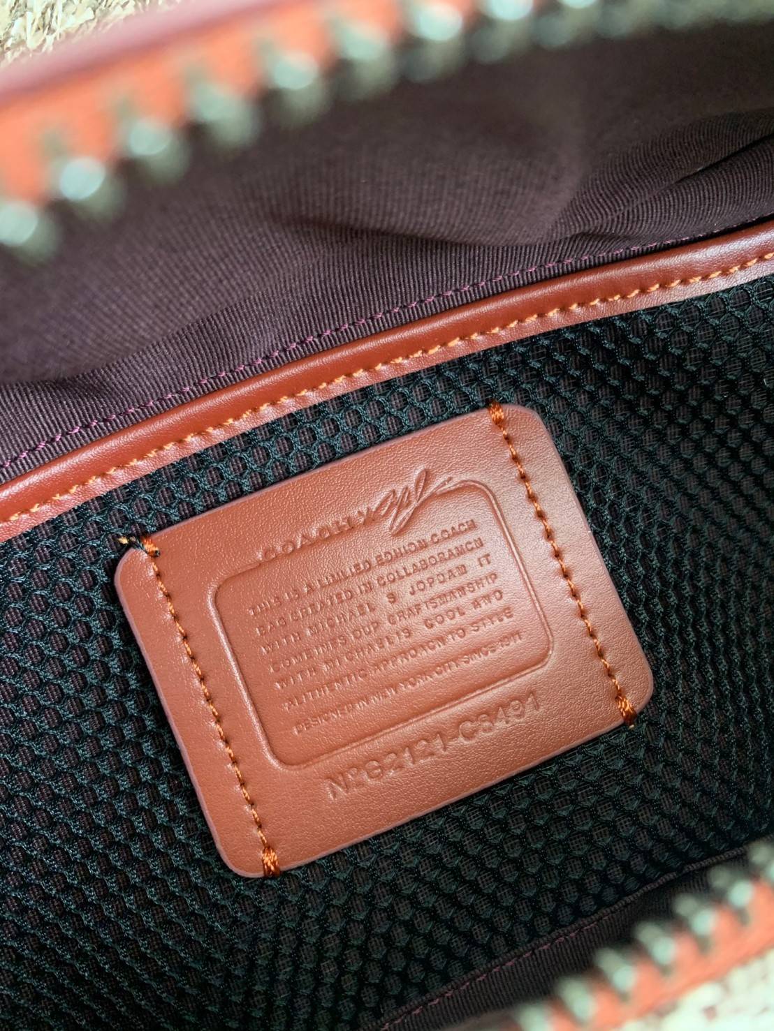 การ์ตูนน่ารักๆ งานปักเน้นๆ สวยงามมากๆค่ะ COACH X DISNEY LEAGUE BELT BAG IN SIGNATURE TEXTILE JACQUARD WITH MICKEY MOUSE AND FRIEND EMBROIDERY ((C8491)) 🌍พร้อมส่งค่ะ! ใช้ได้ทั้งหญิงและชาย