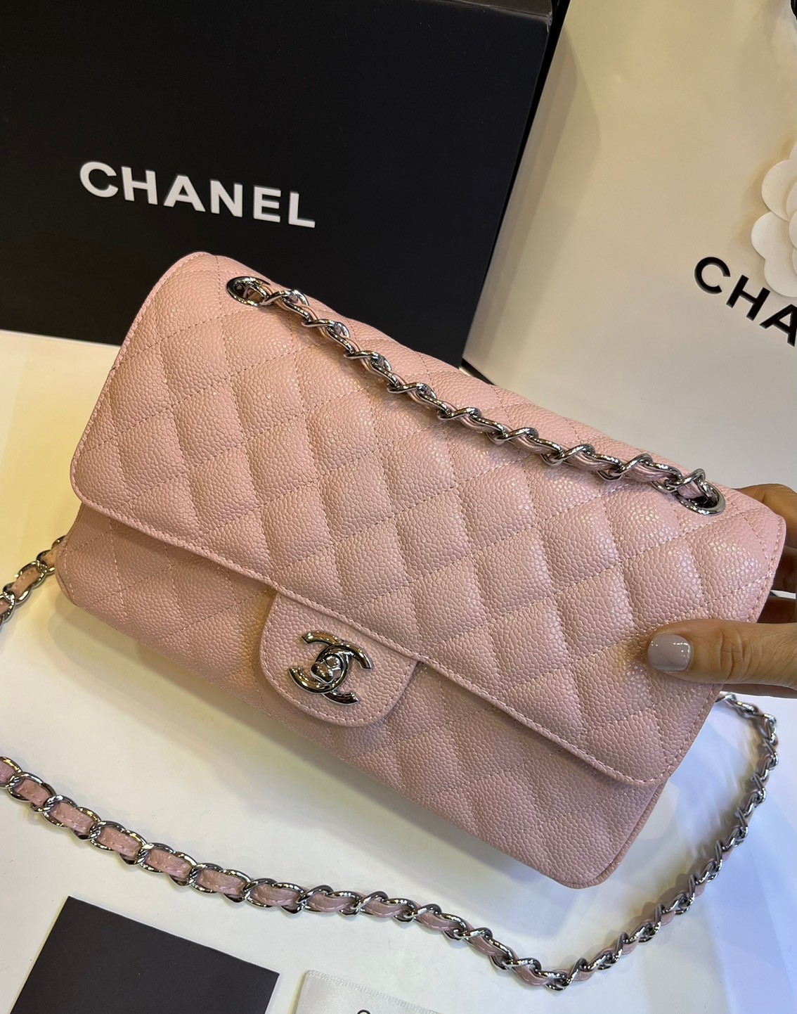 พร้อมส่งโทนพาสเทล CHANEL Classic in Pastel 25cm กระเป๋าสะพายรุ่นยอดนิยมเรียบหรู เกรดออริ 1:1 ใช้งานต่างประเทศได้ ภาพถ่ายจากงานขายจริง