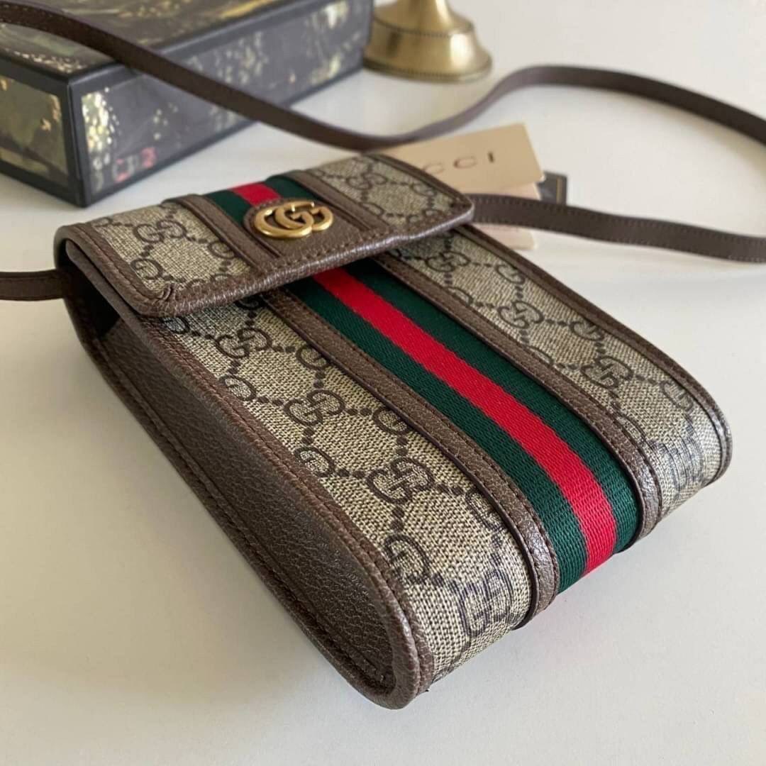 VIP GIFT 】หนังแท้ GUCCI Ophidia mini bag กระเป๋าใส่โทรศัพท์ โดดเด่นทั้งดีไซน์และคุณสมบัติในการใช้งาน ด้วยลวดลายที่มีซิกเนเจอร์เป็นเอกลักษณ์ ตอบโจทย์ความคลาสสิคเข้ากับรูปทรงที่ทันสมัย ทั้งดาราเซเลบต่างนิยมใช้กัน เรียกได้ว่าใคร ๆ ก็ต้องมีติดตัวไว้สักใบหนึ่ง
