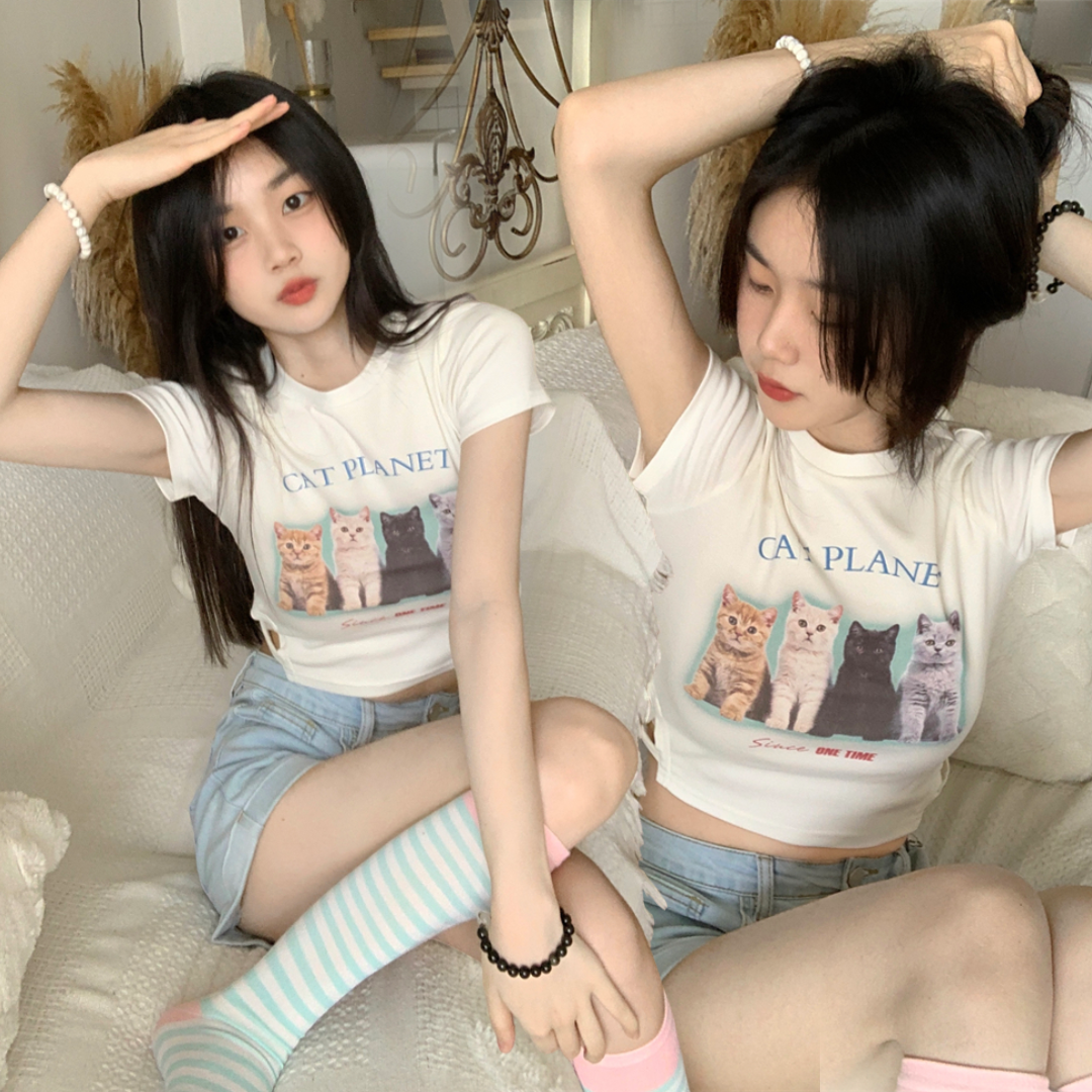 พร้อมส่ง 🐼 Cat planet tops เสื้อแขนสั้นทรงครอปลายแมว (37603)