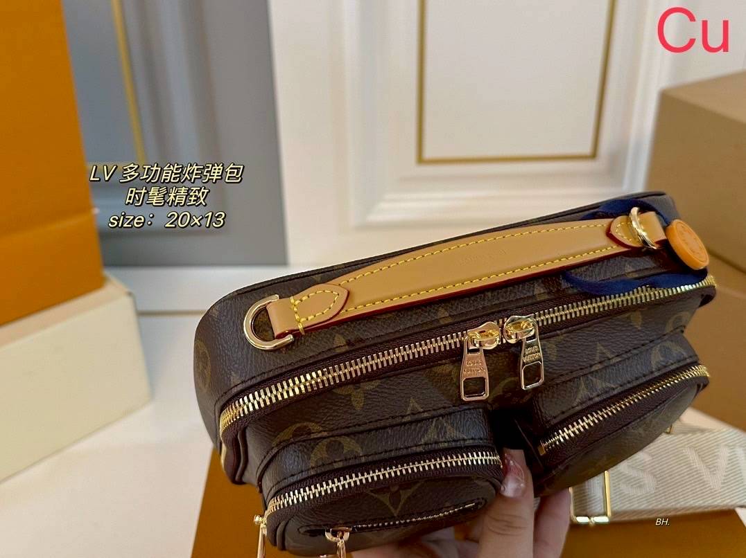 LV Utility Crossbody Bag Monogram Canvas กระเป๋าสะพายดีไซน์วินเทจ ขนาดกำลังดี พร้อมพ็อกเก็ตหน้าคู่สะดวกใช้งาน ปรับเปลี่ยนสะพายได้หลายแบบสะพายข้าง/คาดอกได้ เท่มากๆ เป็น unisex ใช้ได้ทั้งชายหญิง