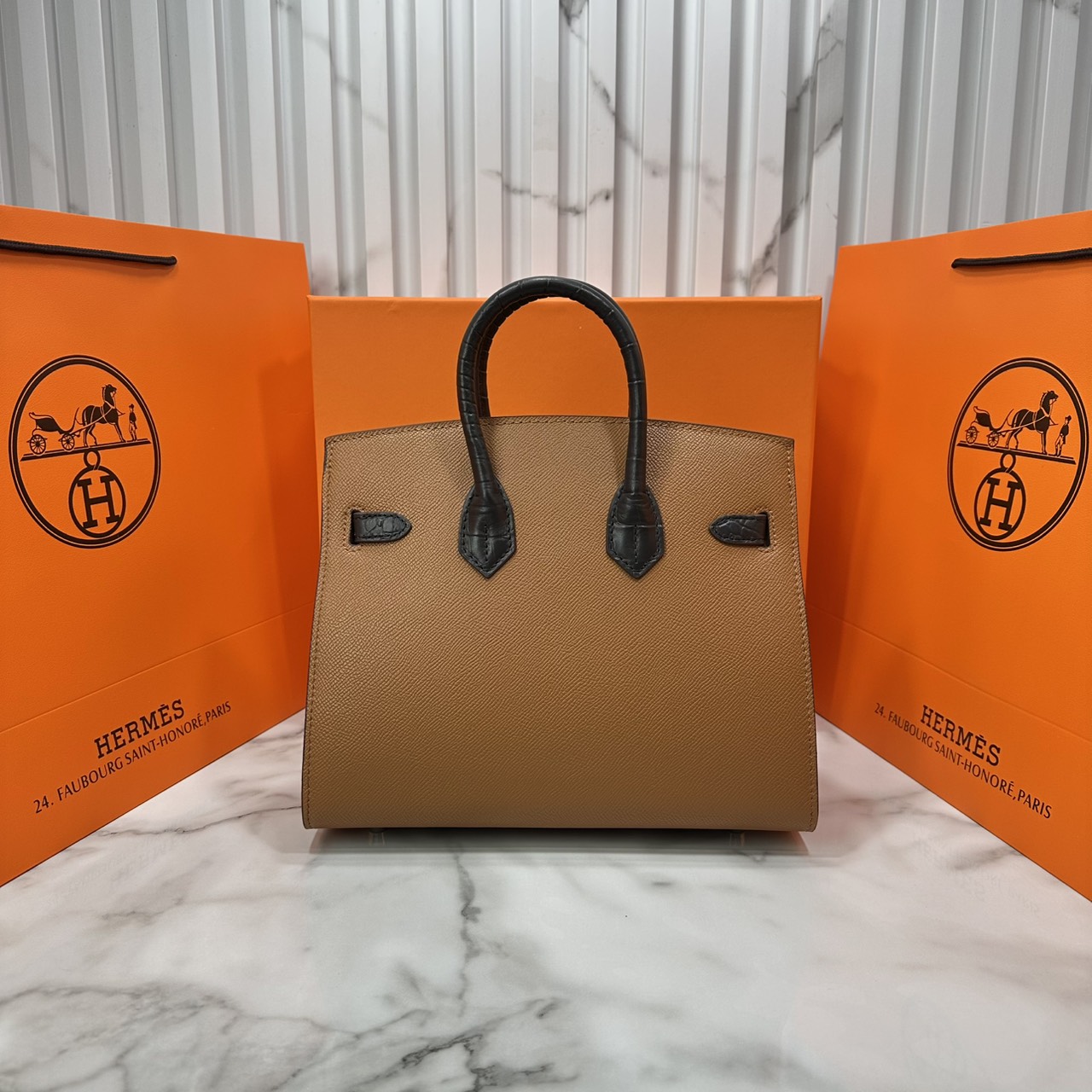 ORI หนังแท้ | Hermes Birkin Bag Faubourg 25cm รุ่นลิมิเต็ด กระเป๋าสะพายที่สุดแห่งหรูหราลัคชู นิยามของความสง่างามเหนือกาลเวลา แบรนด์เนมในฝัน งดงามดั่งเจ้าหญิง
