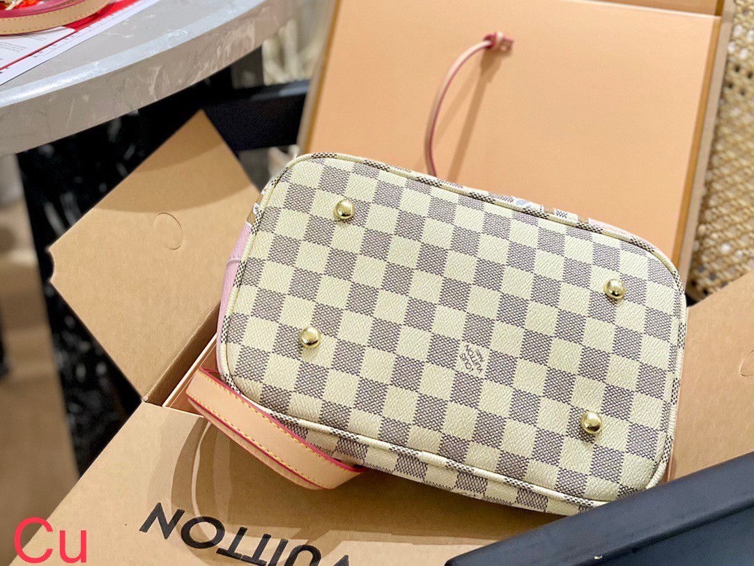 LV Neonoe MM Damier Azur New Spring Collection - Nautical / LV neoneo with nautical print อีกหนึ่งรุ่นท็อปฮิต กับดีไซน์ใหม่ต้อนรับฤดูร้อน กับกระเป๋าสะพายทรงบัคเก็ตใบใหญ่