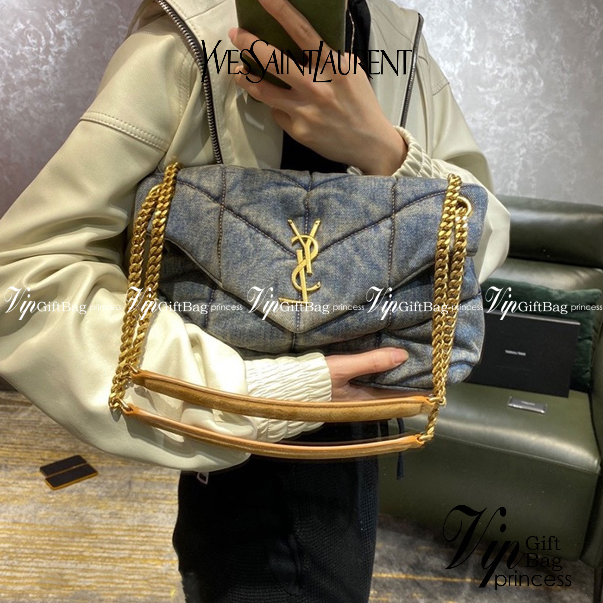 YSL SAINT LAURENT Loulou Danim Shoulder Bagblue bag กระเป๋าสะพายผ้ายีนส์เดนิมควิลท์ อะไหล่ทอง สีตัดกันสวยมากค่ะ รอบนี้มา 2สี โทนยีนส์ดำ และฟ้า สวยเท่ๆ ไปเลยค่า งานดูดีมีระดับ ชนช็อป ปั้มทุกจุดเป๊ะมากก สายสามารถดึงสั้นยาวได้ค่ะ