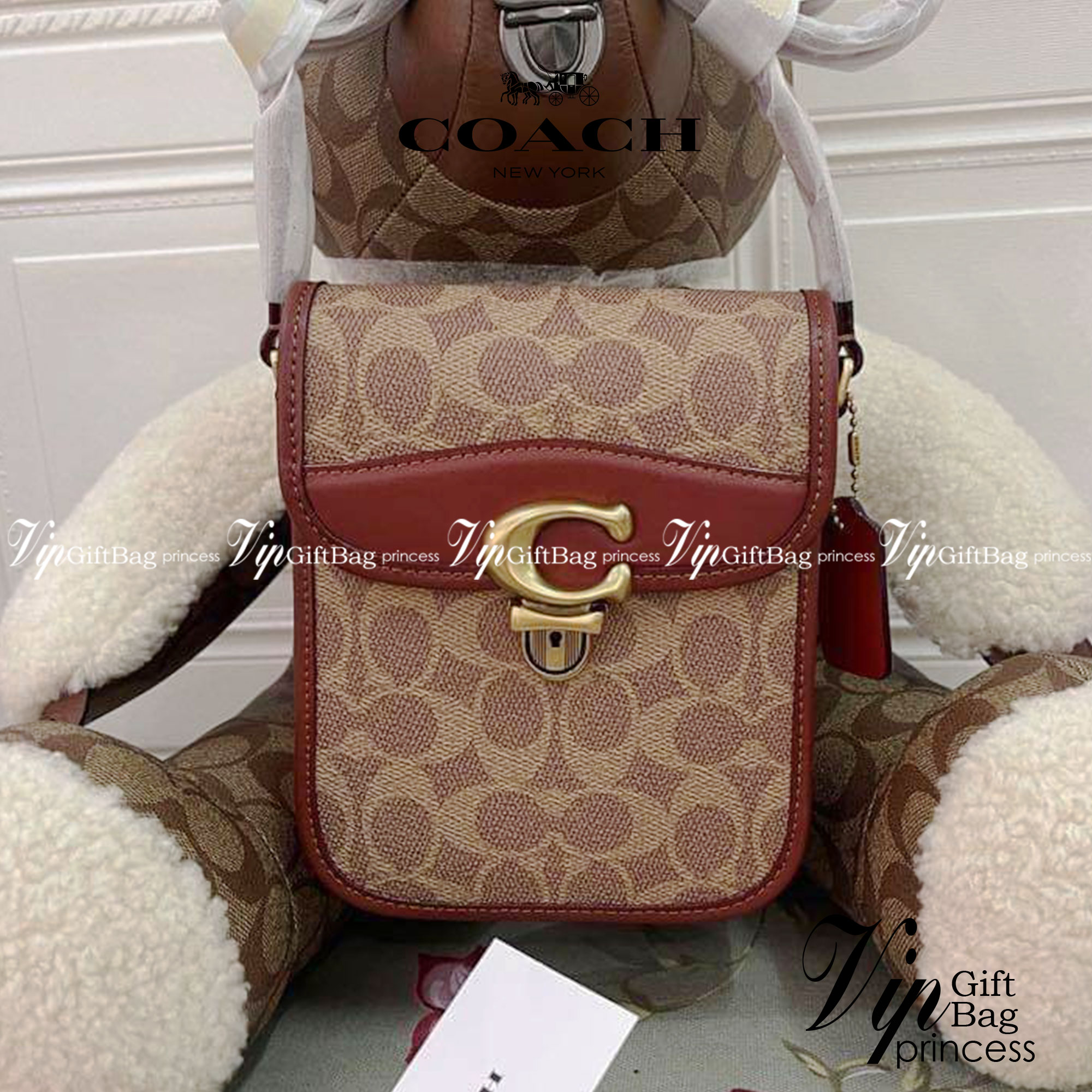 COACH TALL STUDIO CROSSBODY IN SIGNATURE CANVAS พร้อมส่งที่ไทย ภาพสินค้าถ่ายจากงานขายจริง ใช้งานต่างประเทศได้