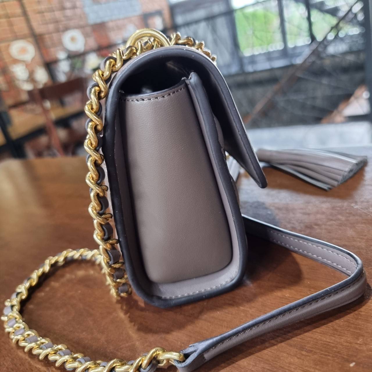 OUTLET 】TORY BURCH FLEMING SMALL CONVERTIBLE SHOULDER BAG แรร์ไอเท็ม สีมาใหม่ นิวซีซั่น สวยหรู ดูผู้ดีสุด