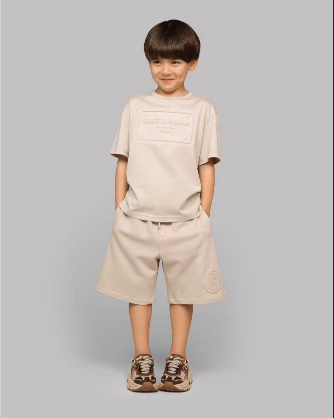 สลับแท้ เกรดเทพ เสื้อผ้าเด็กแบรนด์เนม Dolce & Gabbana งาน 1:1 เซตเสื้อพร้อมกางเกง รุ่น uni-sex ใส่ชิลๆ ผ้าคอตตอนแท้อย่างดีงานนำเข้า จากโรงงานเทียบแบรนด์