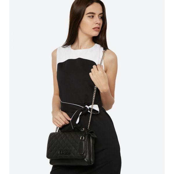 Guess elliana convertible flap over crossbody กระเป๋าสะพายจาก GUESS ดีไซน์กระเป๋าทรงทันสมัย ผลิตจากวัสดุคุณภาพดี ตัดเย็บอย่างพิถีพิถัน