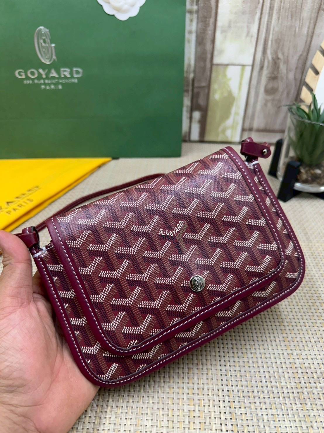 พร้อมส่ง 10 สี ORI หนังแท้ | GOYARD Plumet pouch-wallet กระเป๋าสะพายใบเล็กกะทัดรัด ดีไซน์กระเป๋าสตางค์ Plumet ดีไซน์มาพร้อมช่องใส่เหรียญ ธนบัตร และบัตรต่างๆ