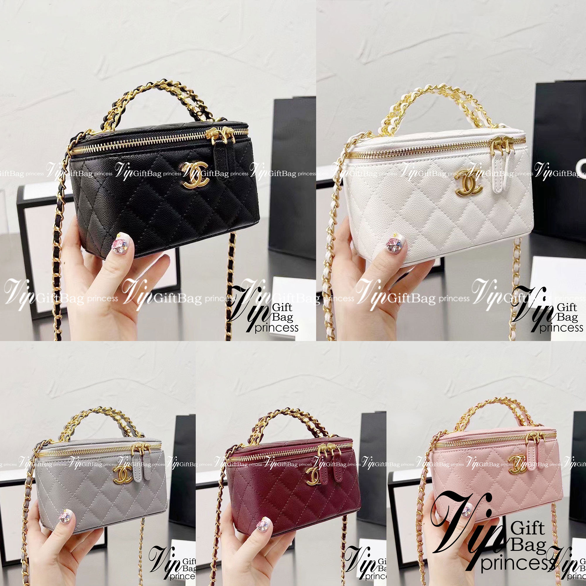 CHANEL VANITY Handle / Chanel vanity with chain and top handle กระเป๋าทรงกล่อง Vanity ซีซั่นใหม่ล่าสุด พร้อมกับหูจับอะไหล่ทอง แต่งโลโก้แบรนด์ สวยหรูมาก หนังฟูสวยใส่โทรศัพท์ได้สบายๆ เลยค่ะ มีช่องสำหรับใส่การ์ด ฮอตสุด น่ารักสุด กระเป๋าทรงกล่องใบเล็กน่ารัก ง