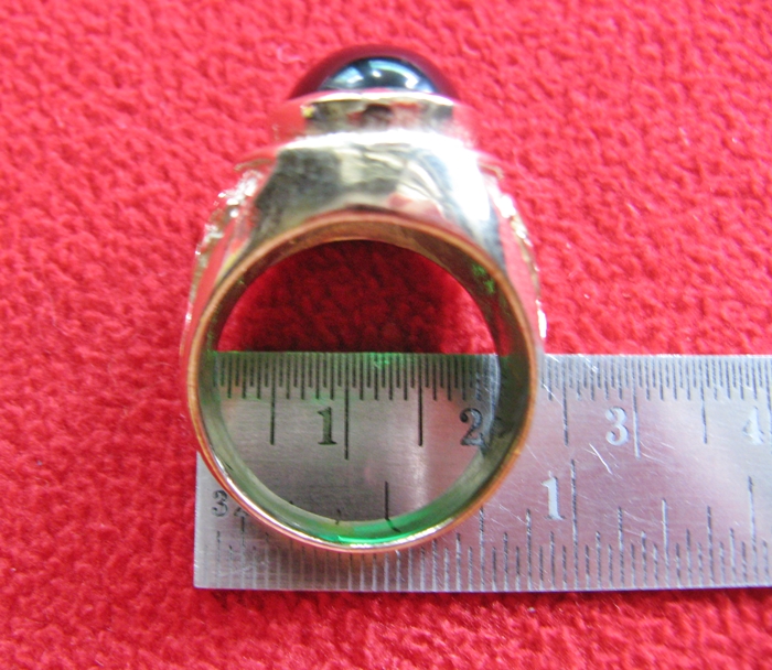 สินค้าหมดค่ะ แหวนพลอยมณีใต้น้ำสีเขียวเนื้อทองขาว(ทุกราศี)ค่ะ