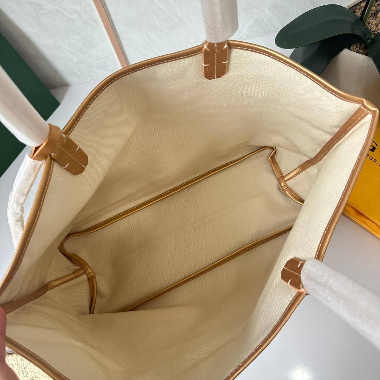 พร้อมส่ง 5 สี PM GOYARD ANJOU PM REVERSIBLE TOTE BAG / Goyard tote bag กระเป๋าทรงโท้ทใบใหญ่ เกรดไฮเอน 1:1 ใช้งานต่างประเทศได้ ภาพถ่ายจากงานขายจริง