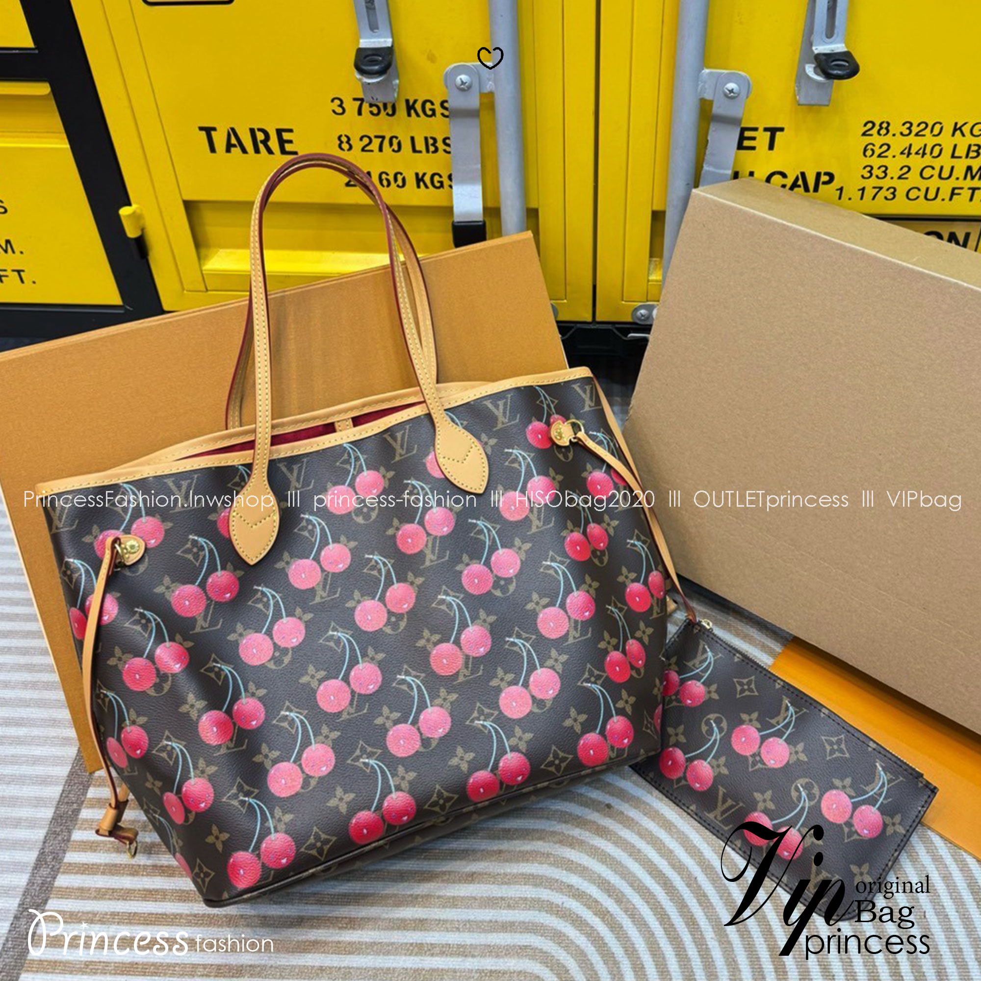 LV Neverfull Takashi Murakami Cerises 🍒🍒 กระเป๋าสะพายทรงโท้ทใบใหญ่ มาพร้อมใบลูก ดีไซน์ใหม่สุดฮิต แต่งแต้มลายเชอรี่สดใส สีสันโดดเด่นไม่ซ้ำใคร