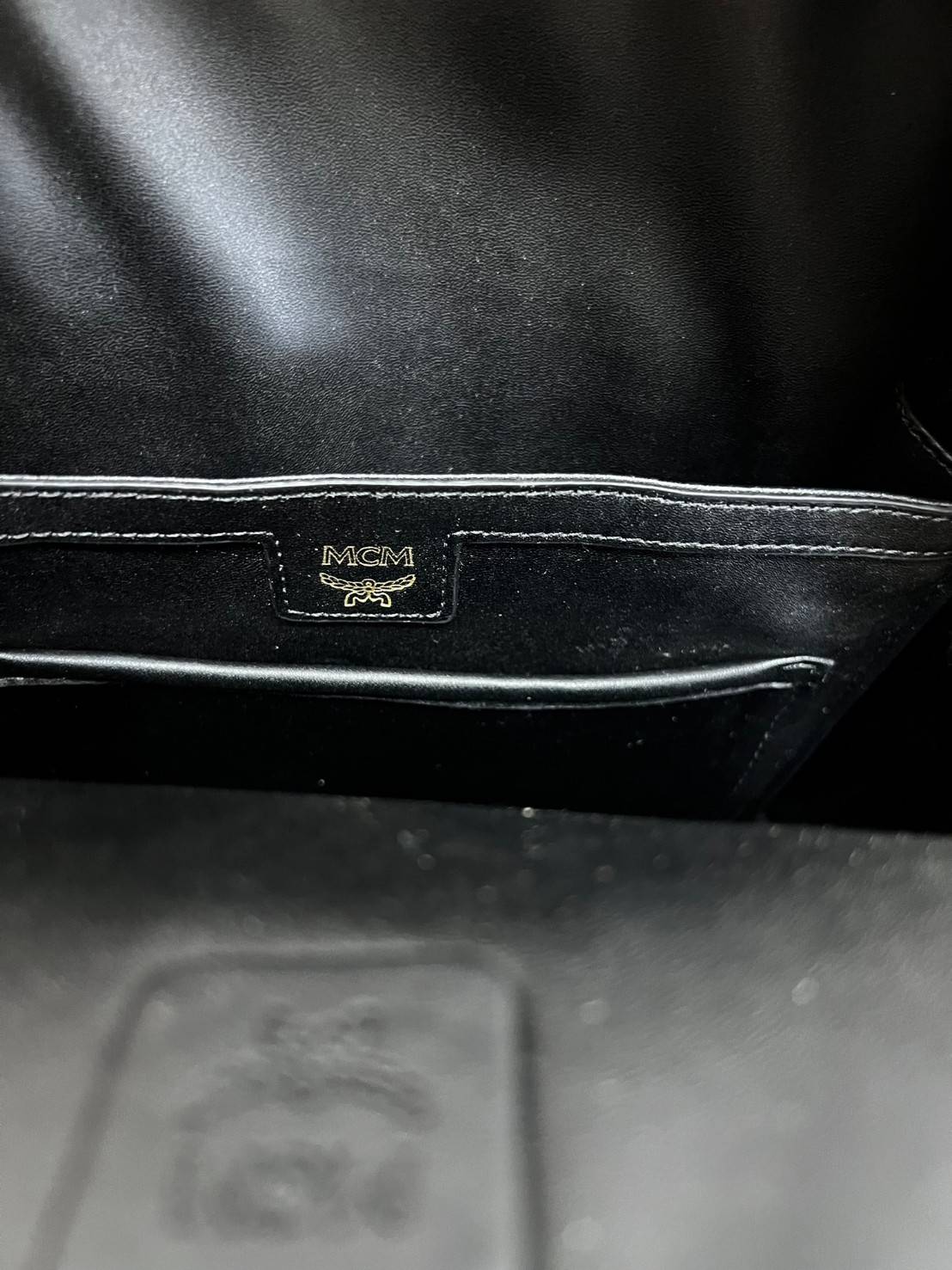 M.C.M Stark Side Studs Backpack in Visetos กระเป๋าเป้คลาสสิก รุ่นที่สามารถใช้งานได้ตลอดทั้งวันและได้ทั้งชาย/หญิง 🧡เกรดท็อปออริ เทียบแท้ 1:1 เกรดดีสุด ใช้งานต่างประเทศได้