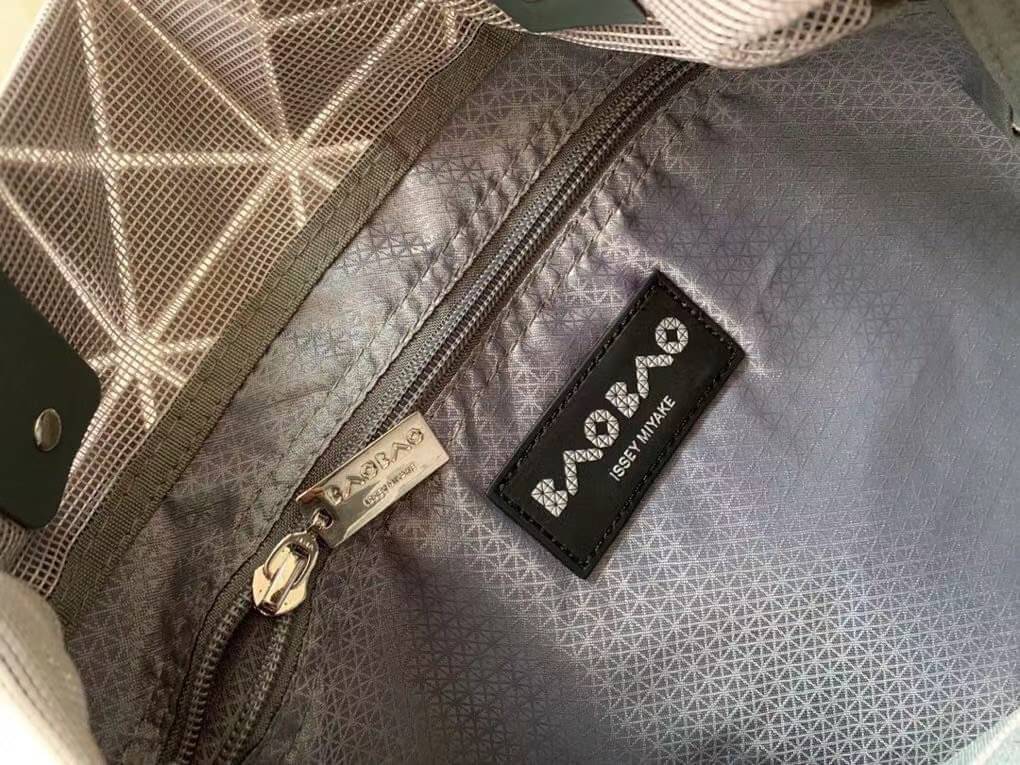 Vip 】ISSEY MIYAKE BAOBAO [white]