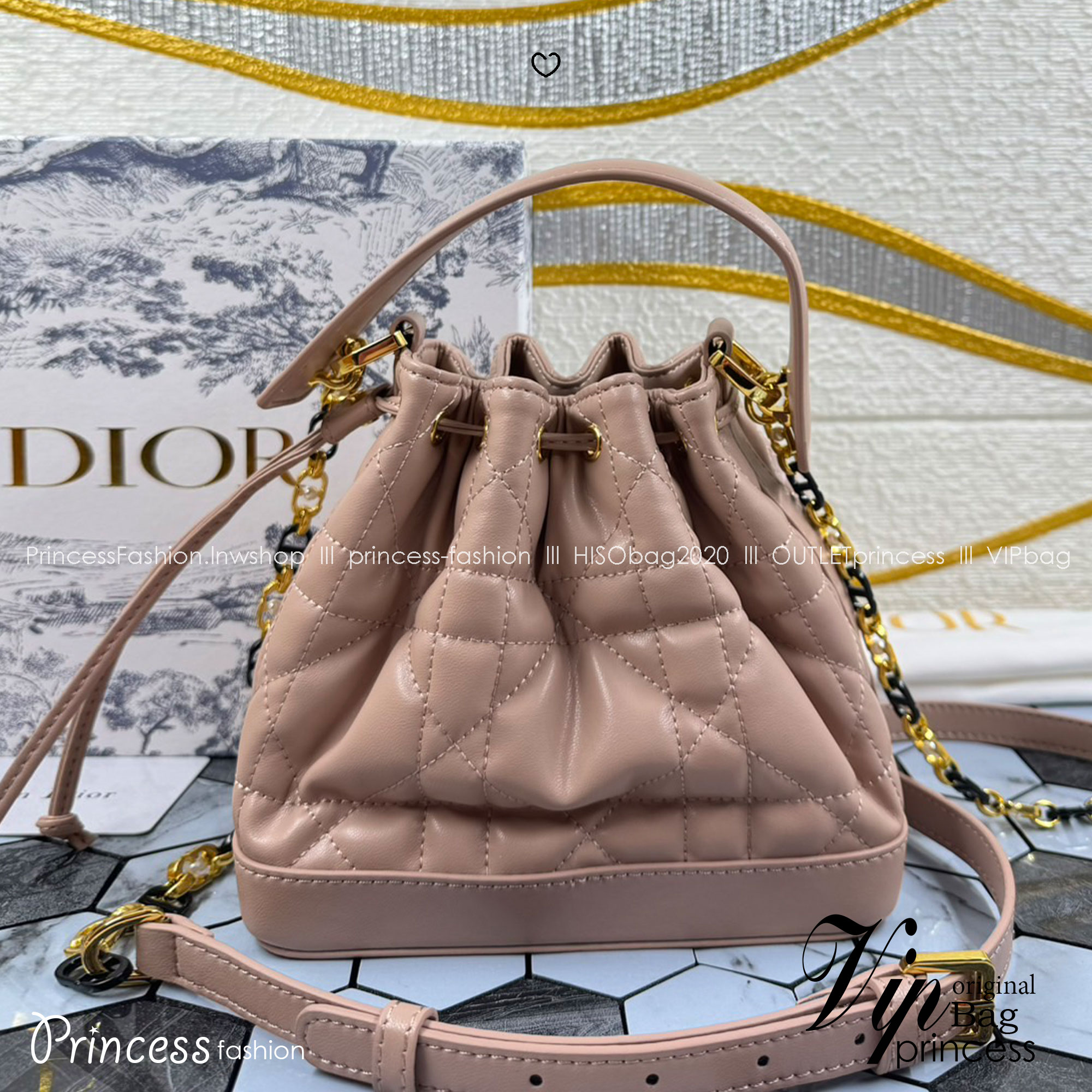 DIOR Small Dior Jolie Bucket Bag กระเป๋าทรงถังรูปทรงทันสมัย สง่างามเหนือกาลเวลา เกรดท็อปออริ สลับแท้ 1:1