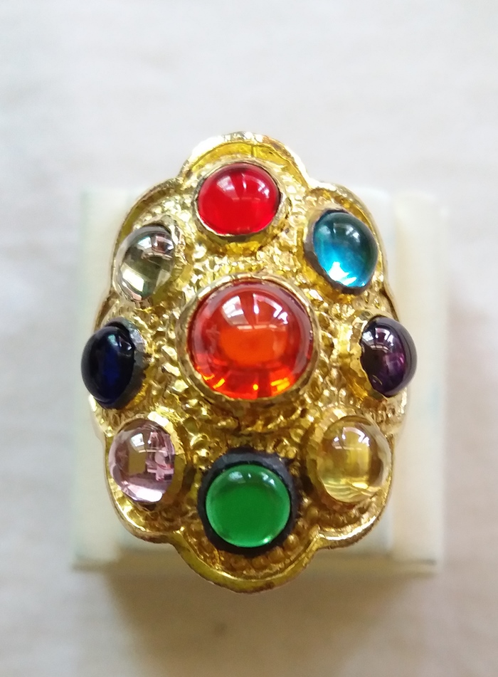 สินค้าจองค่ะ แหวนพลอยมณีใต้น้ำ(เพชรพญานาค)นพเก้าเนื้อทองเหลือง(ทุกราศี)เบอร์10 วงที่2ค่ะ