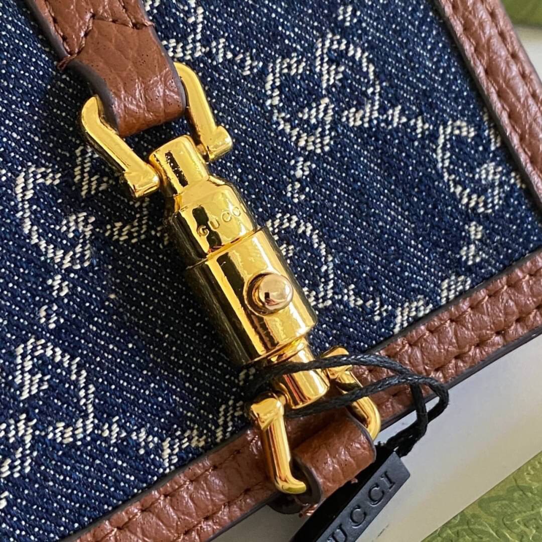 หนังแท้ GUCCI horsebit wallet / GUCCI Jackie wallet / GUCCI WALLET พร้อมส่งที่ไทย กระเป๋าสตางค์รุ่นยอดนิยม งานหนังแท้ทั้งใบ ภาพสินค้าถ่ายจากงานขายจริง ใช้งานต่างประเทศได้ สวยๆ กันแล้ววันนี้ ใบนี้ must have..ค่ะ.!!