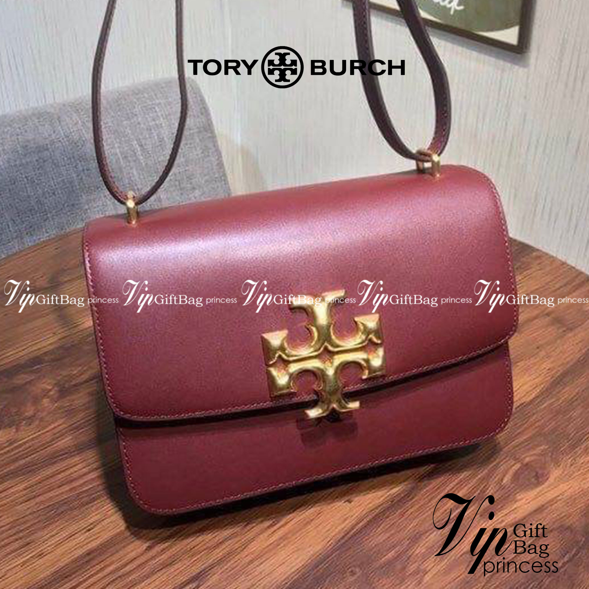 Tory Burch 75003 Eleanor Medium Convertible Shoulder Bag พร้อมส่งที่ไทย อีกรุ่นที่น่าครอบครองมากๆค่ะ กระเป๋าสะพายข้างและทบสายเป็นคล้องไหล่ได้ หนังแท้ชั้นดี ใช้ได้กับทุกๆโอกาส ห้ามพลาด ก่อนหมดนะคะ!!