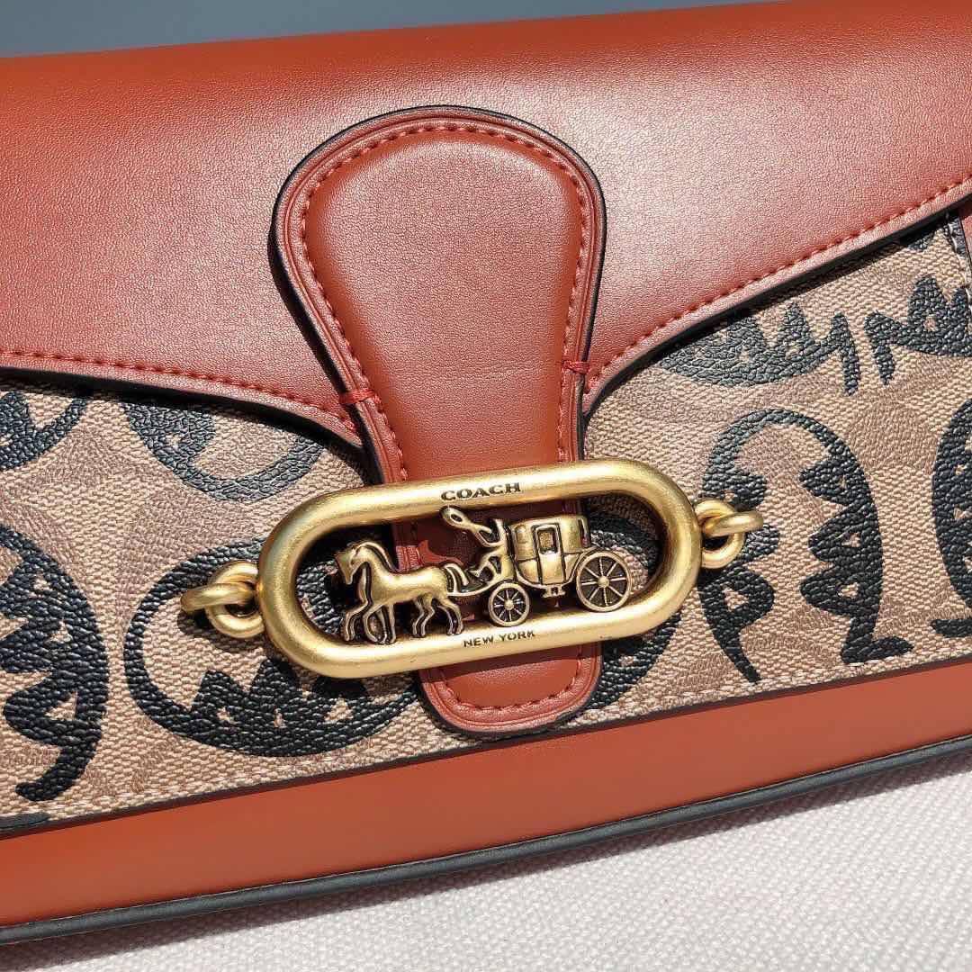 ของแท้ 💯% Coach SMALL JADE SHOULDER BAG Refined pebble leather